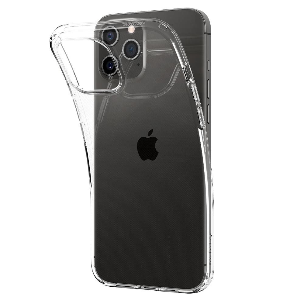 Przezroczyste etui na telefonie. Telefon ma czarny tył z logo Apple.