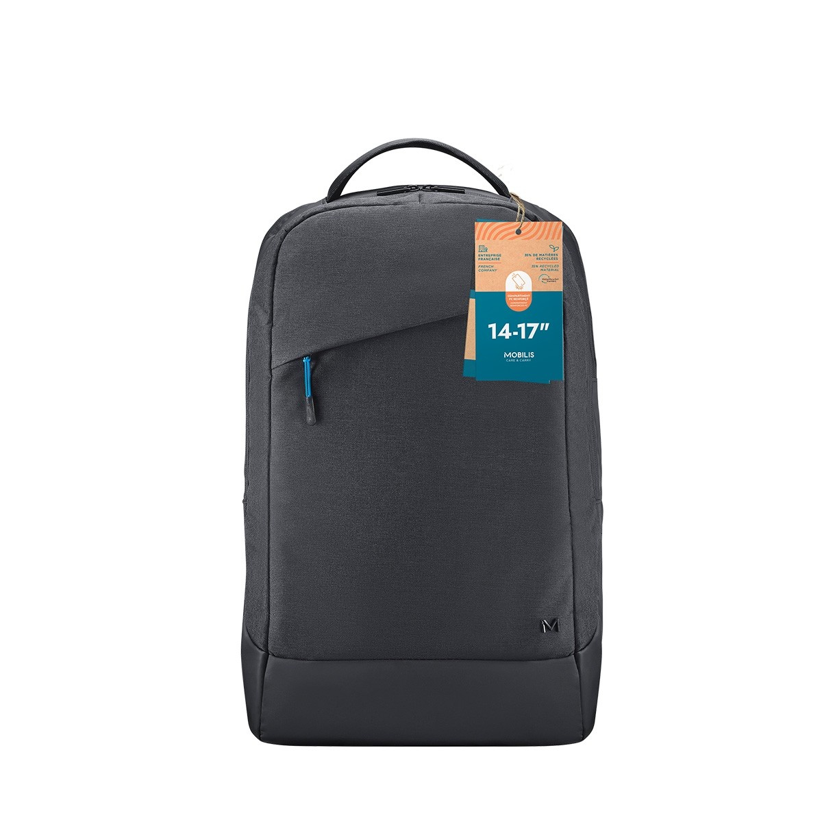 Una mochila gris con etiqueta y cremallera azul, sobre fondo blanco.