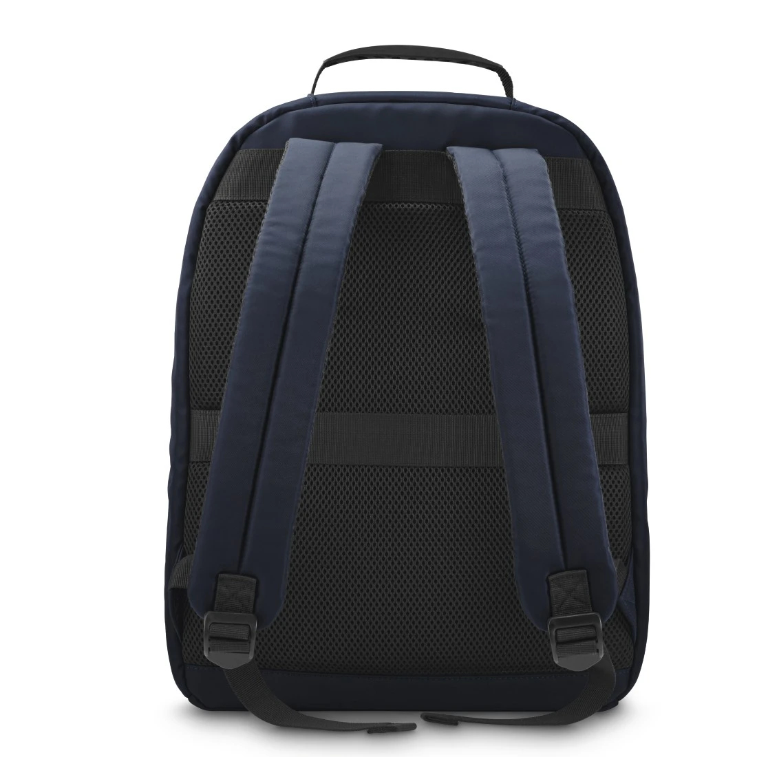 Vista trasera de una mochila azul marino con correas y malla negras. Asa en la parte superior.