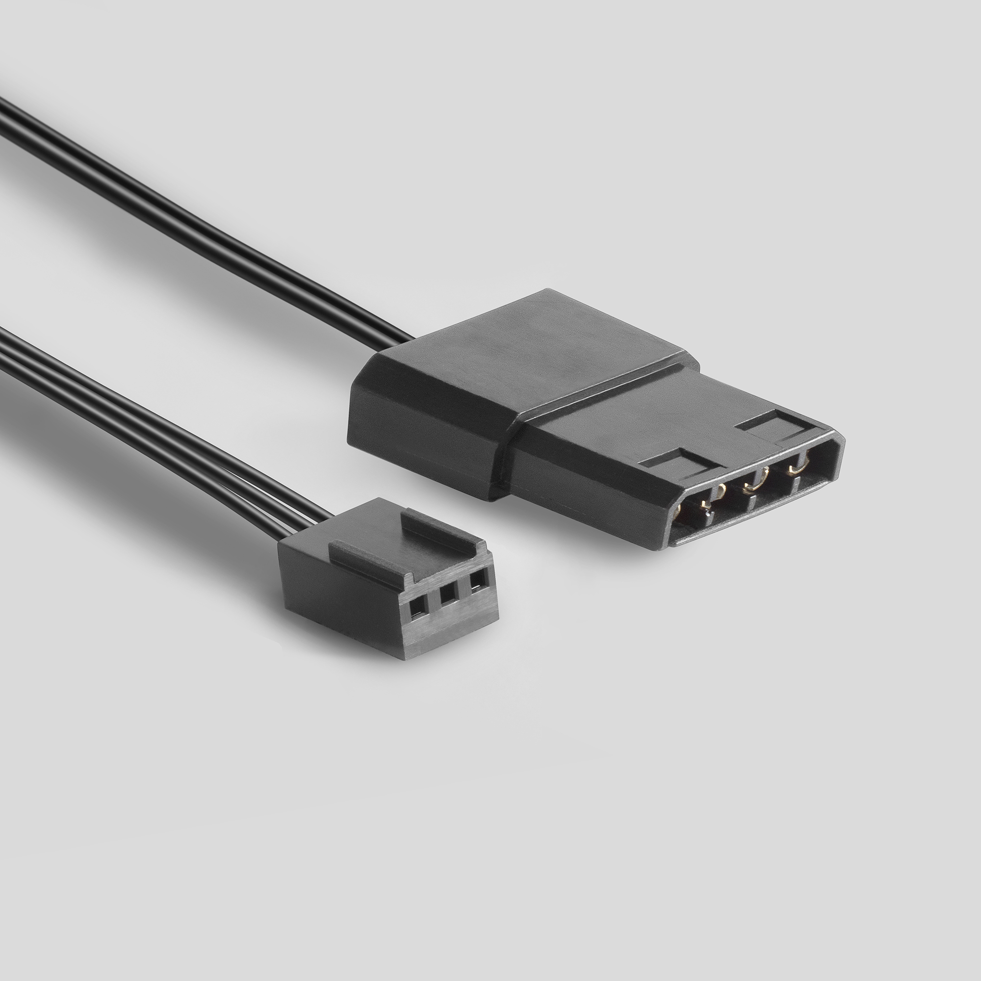 Czarny kabel z dwoma końcówkami. Jedna to żeńskie złącze, a druga to męskie złącze.