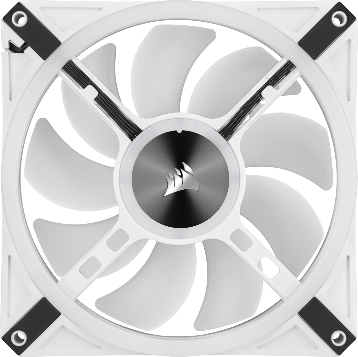 Un ventilateur d'ordinateur blanc avec des accents noirs et un logo au centre.