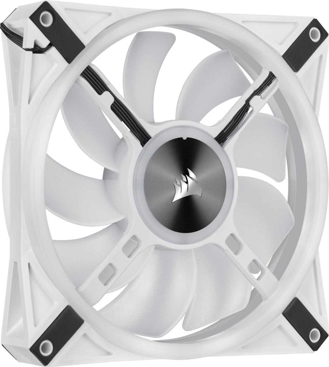 Ventilateur d'ordinateur blanc avec sept pales, un cadre blanc et des accents noirs.