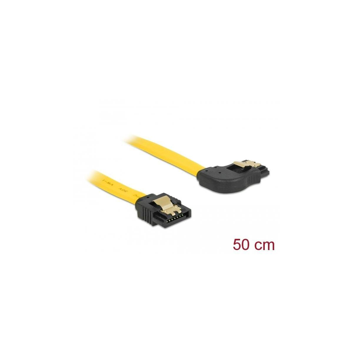 Un cavo SATA giallo con connettori neri. Il cavo è lungo 50 cm.