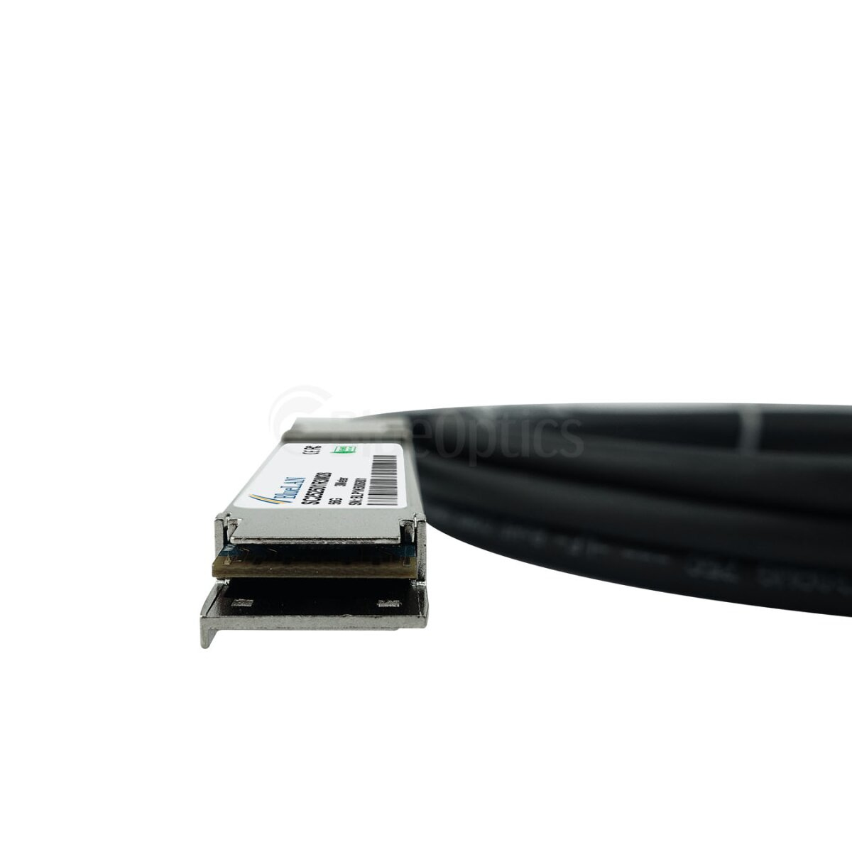 Cavo nero con connettore argentato, sfondo bianco. Etichetta Optics visibile.