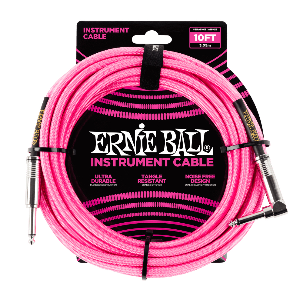 Cavo per strumenti Ernie Ball rosa arrotolato. Confezione nera con testo bianco. Connettore ad angolo retto.