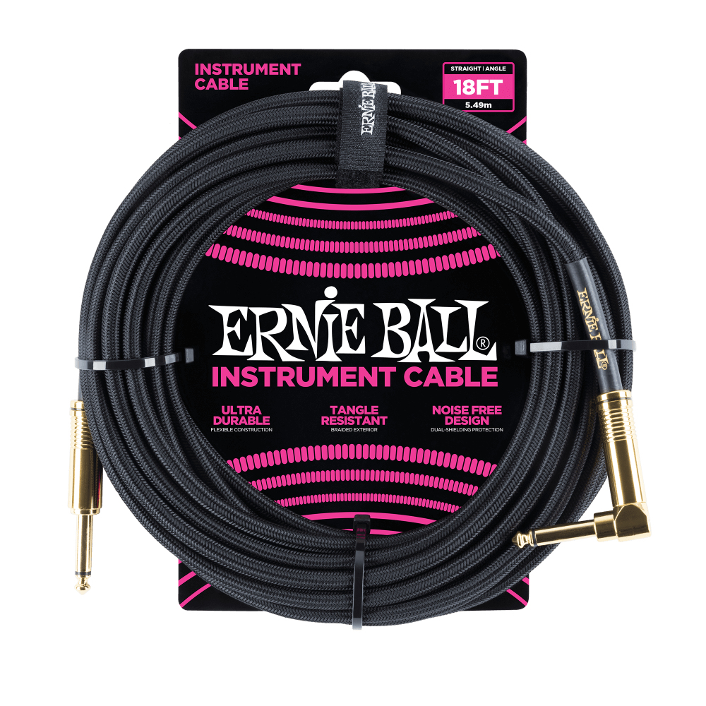 Cavo per strumenti Ernie Ball nero su sfondo bianco. La confezione è nera e rosa. Il cavo è arrotolato.