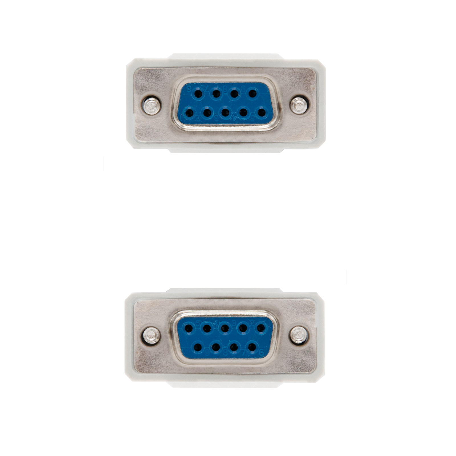 Due connettori DB9. Sfondo bianco.