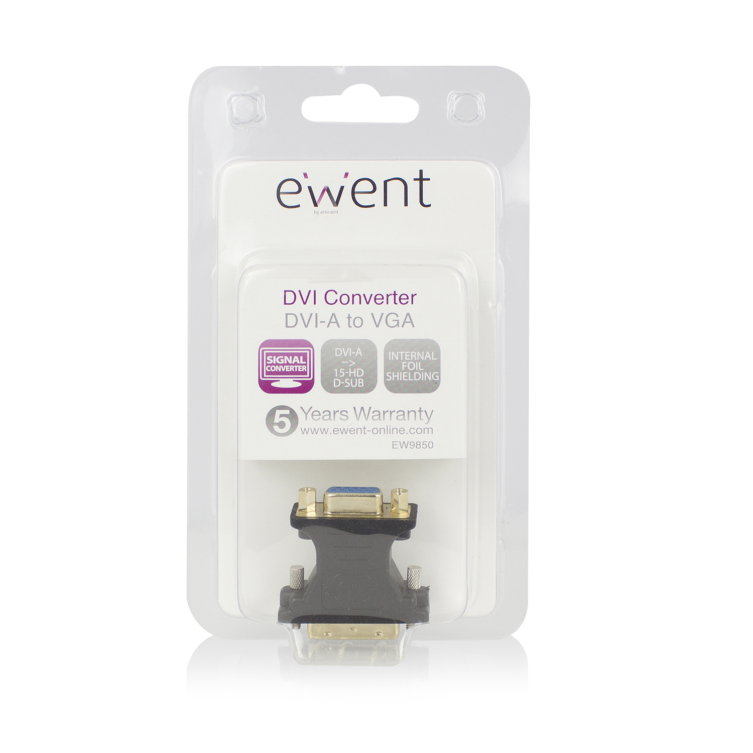 DVI naar VGA converter in plastic verpakking. Zwart en goud apparaat.