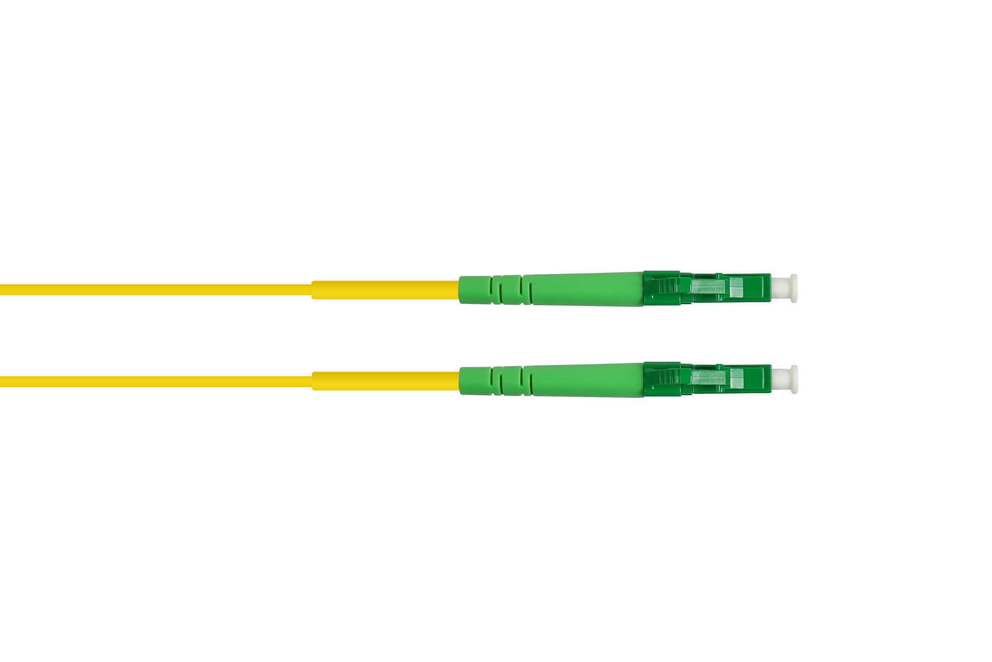 Due cavi in fibra ottica gialli con connettori verdi su sfondo bianco.