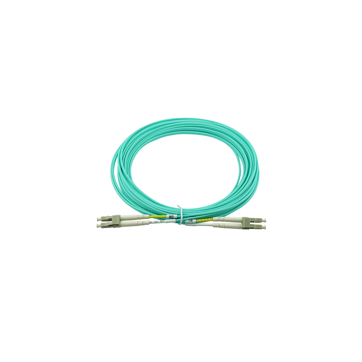 Un cavo in fibra ottica verde acqua con connettori su sfondo bianco.