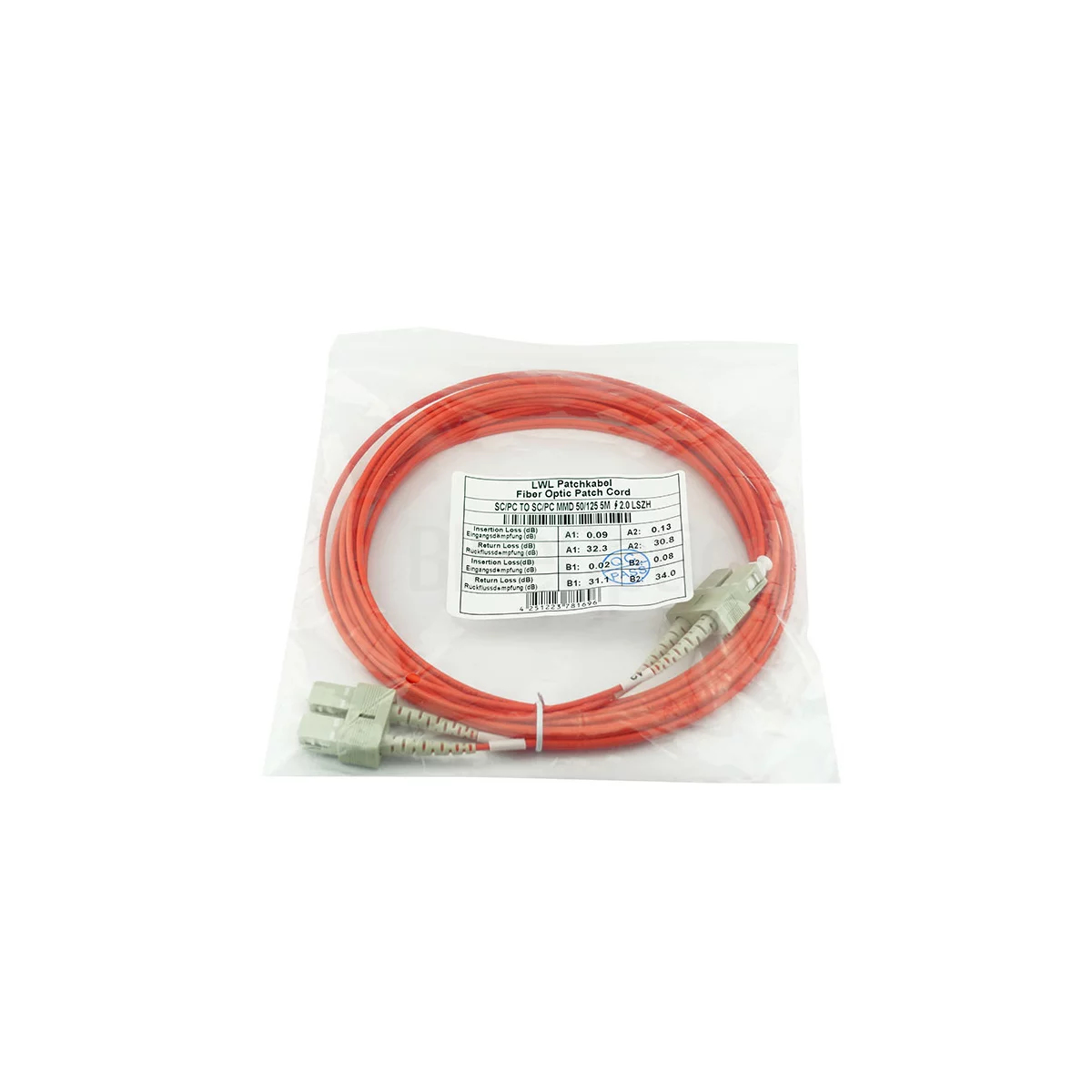 Un cavo in fibra ottica arancione in un sacchetto di plastica trasparente su sfondo bianco.