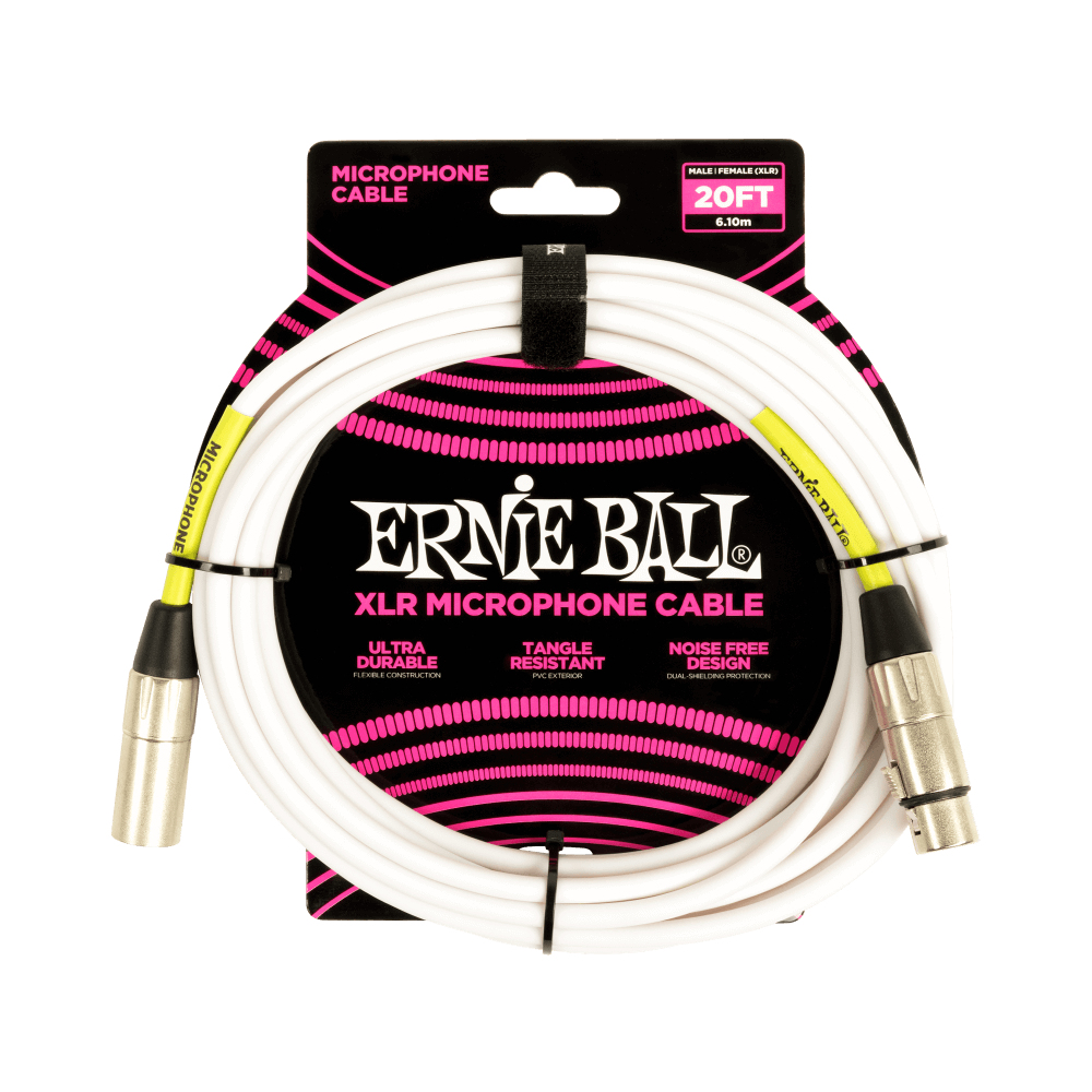 Cavo microfonico XLR Ernie Ball su sfondo bianco. Cavo bianco, estremità nere.