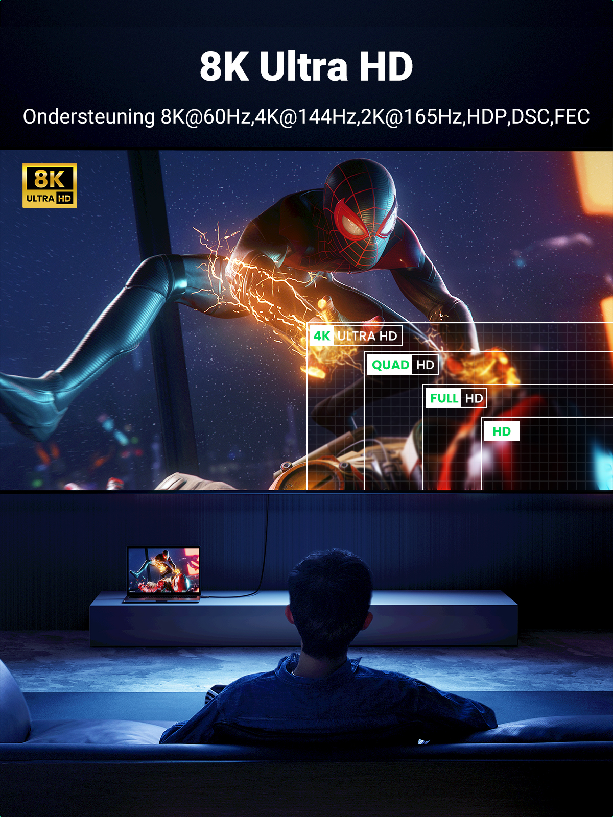 Mężczyzna ogląda telewizję z wyświetlaczem 8K Ultra HD. Pokazuje materiał z gry.