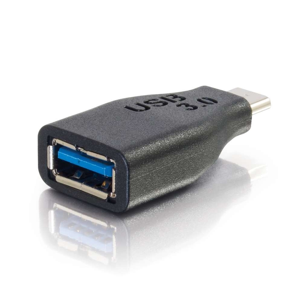 Czarny adapter USB 3.0 z niebieskim wnętrzem i złączem USB-C, odbity na białej powierzchni.