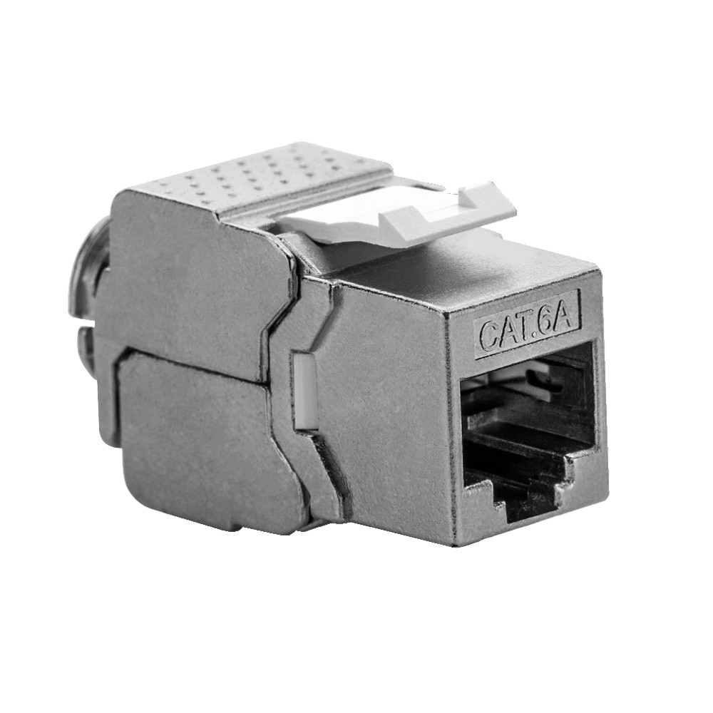 Un connettore keystone CAT6A argentato. Il connettore è visto da un'angolazione laterale.