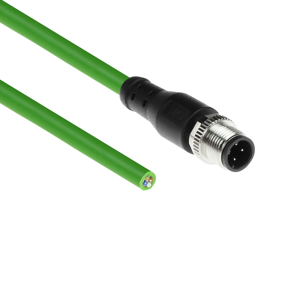 Zielony kabel z czarnym złączem i odsłoniętymi przewodami, izolowany na białym.