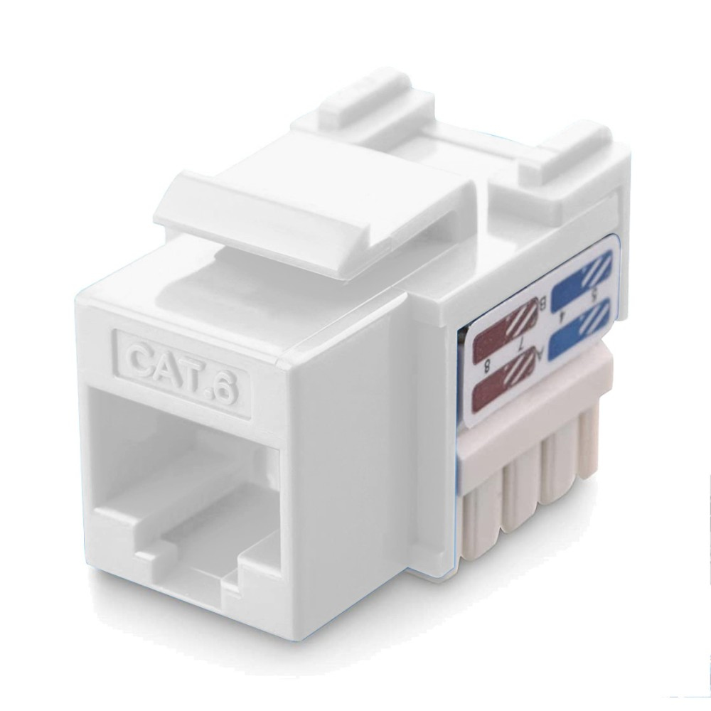 Connettore CAT.6 bianco con corpo bianco, etichettato e pronto per il collegamento.