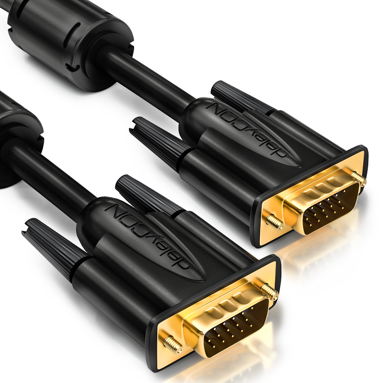 Zwei schwarze VGA-Kabel mit Goldsteckern, weißer Hintergrund.