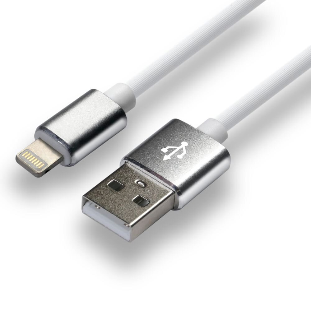 Biały kabel USB do Lightning. Srebrne złącza. Białe tło.