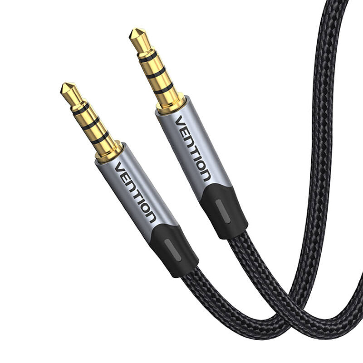 Due cavi audio con jack dorati ed etichette VENTION, cavo intrecciato nero su superficie bianca.