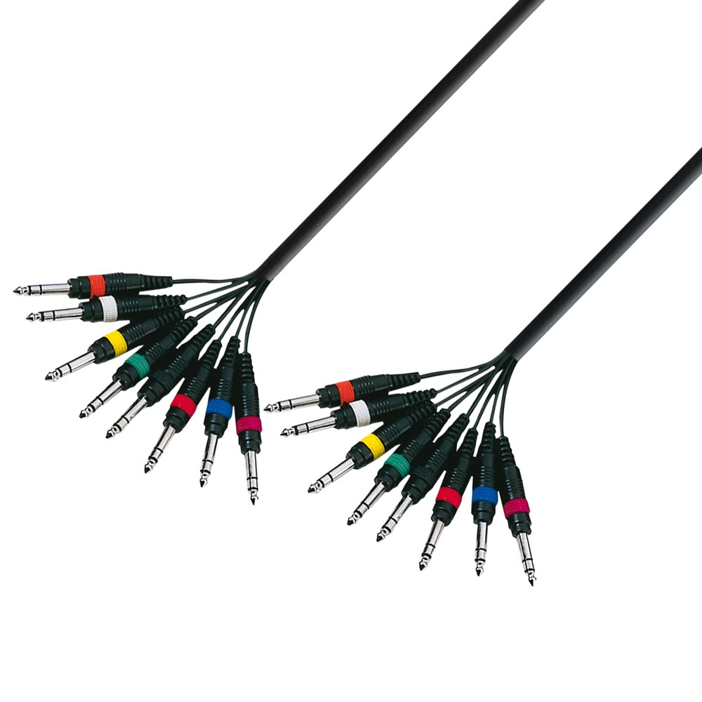 Due cavi neri con diversi connettori jack con anelli colorati, sfondo bianco.