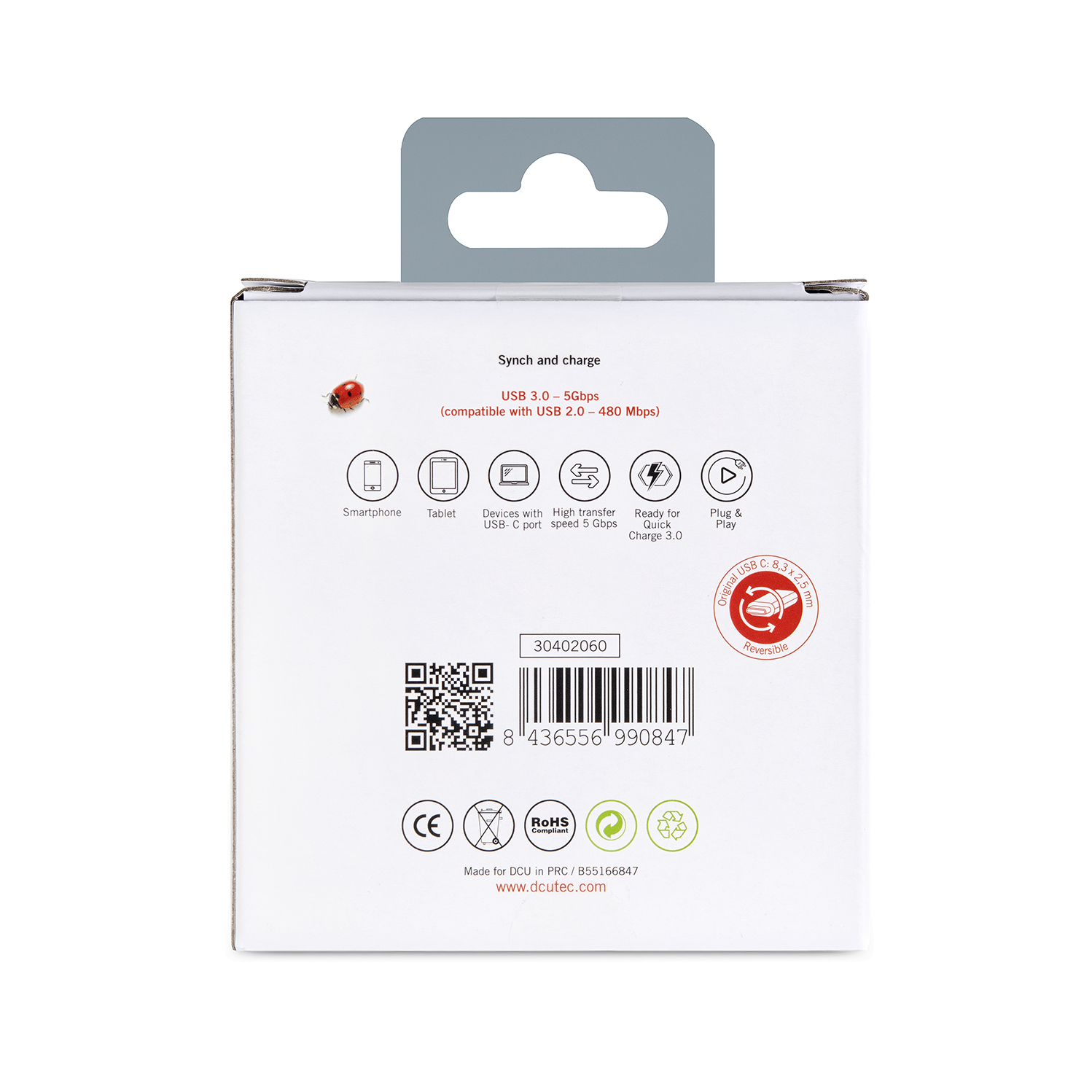 Caja blanca DCU que muestra el adaptador USB-C a USB.
