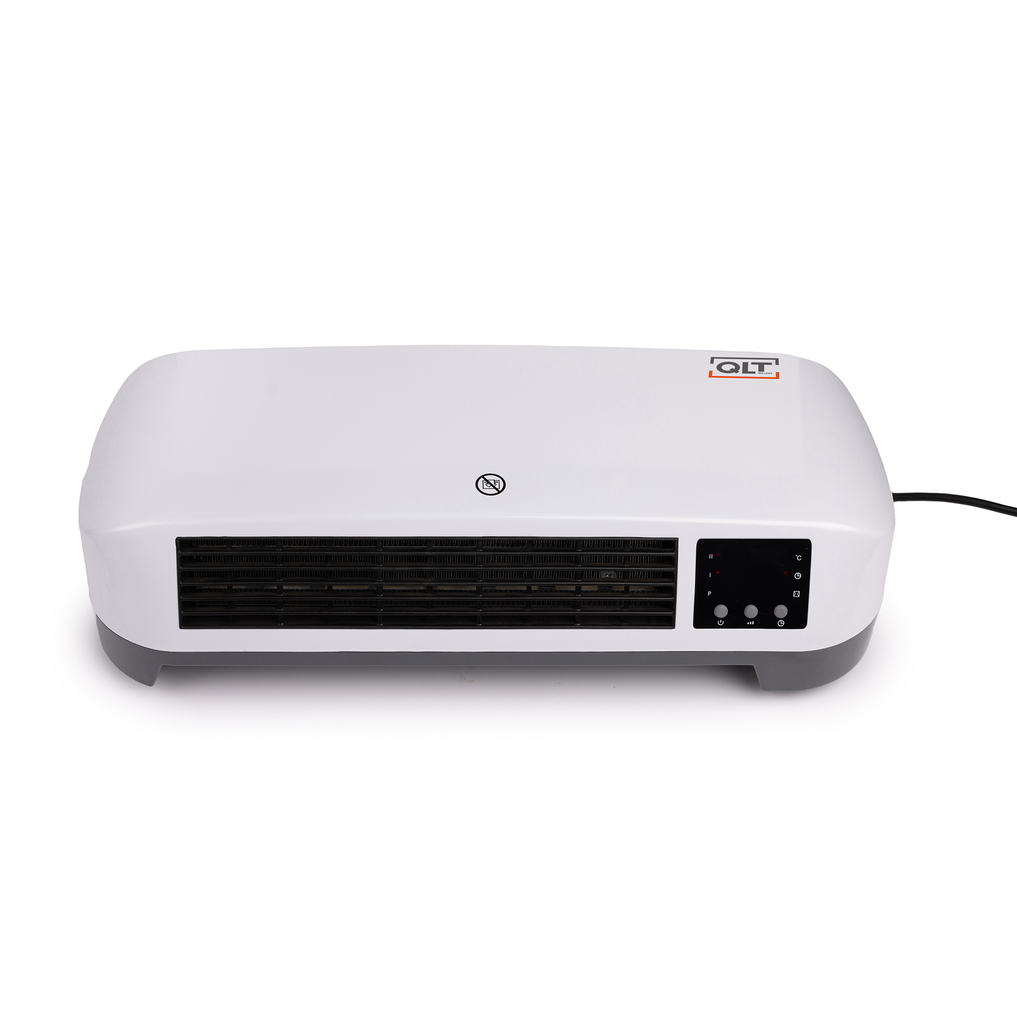 Witte QLT elektrische kachel met grijze accenten, zwarte ventilatie en digitaal display. Zwart snoer aangesloten.