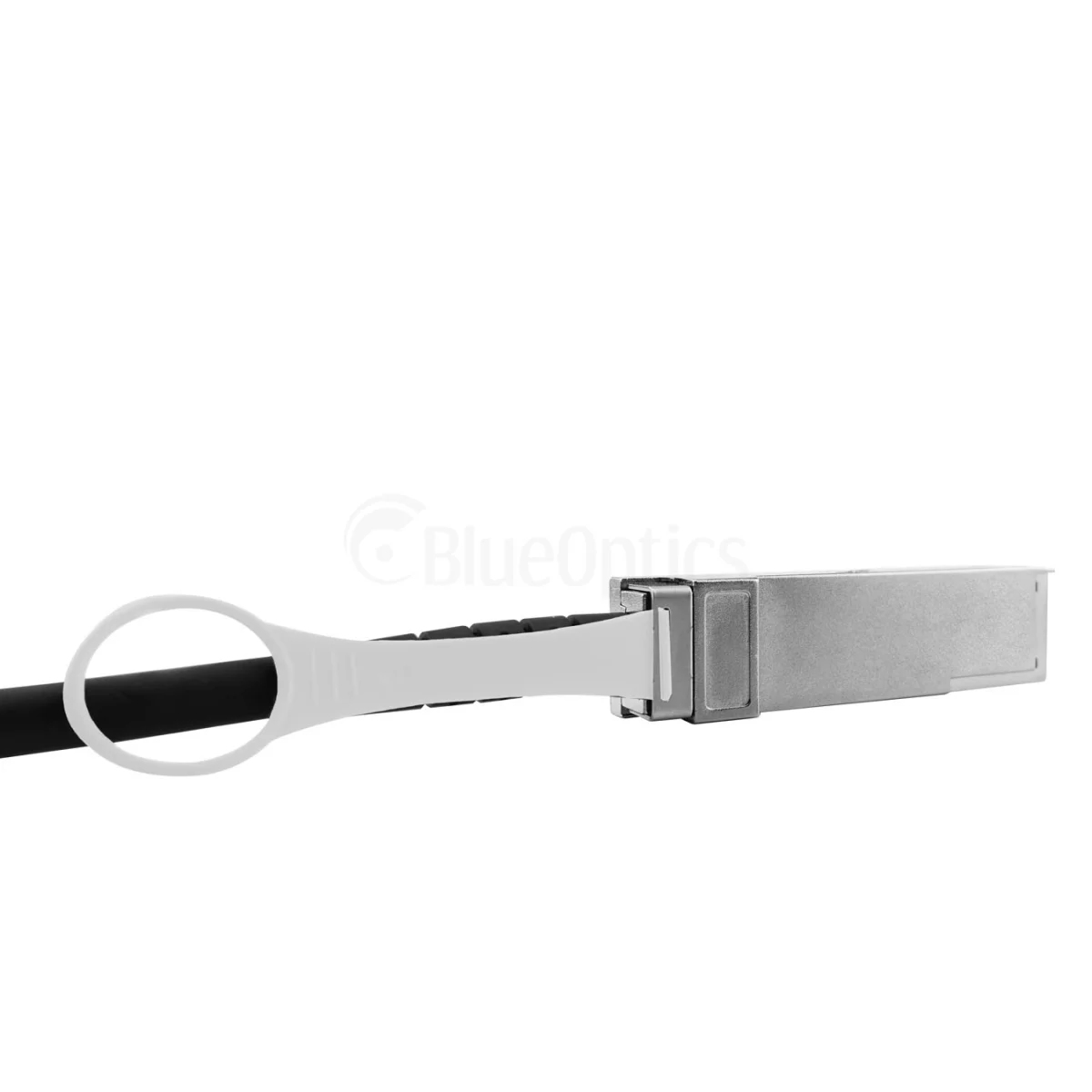 Un cavo nero con un connettore argentato e una clip di fissaggio bianca.