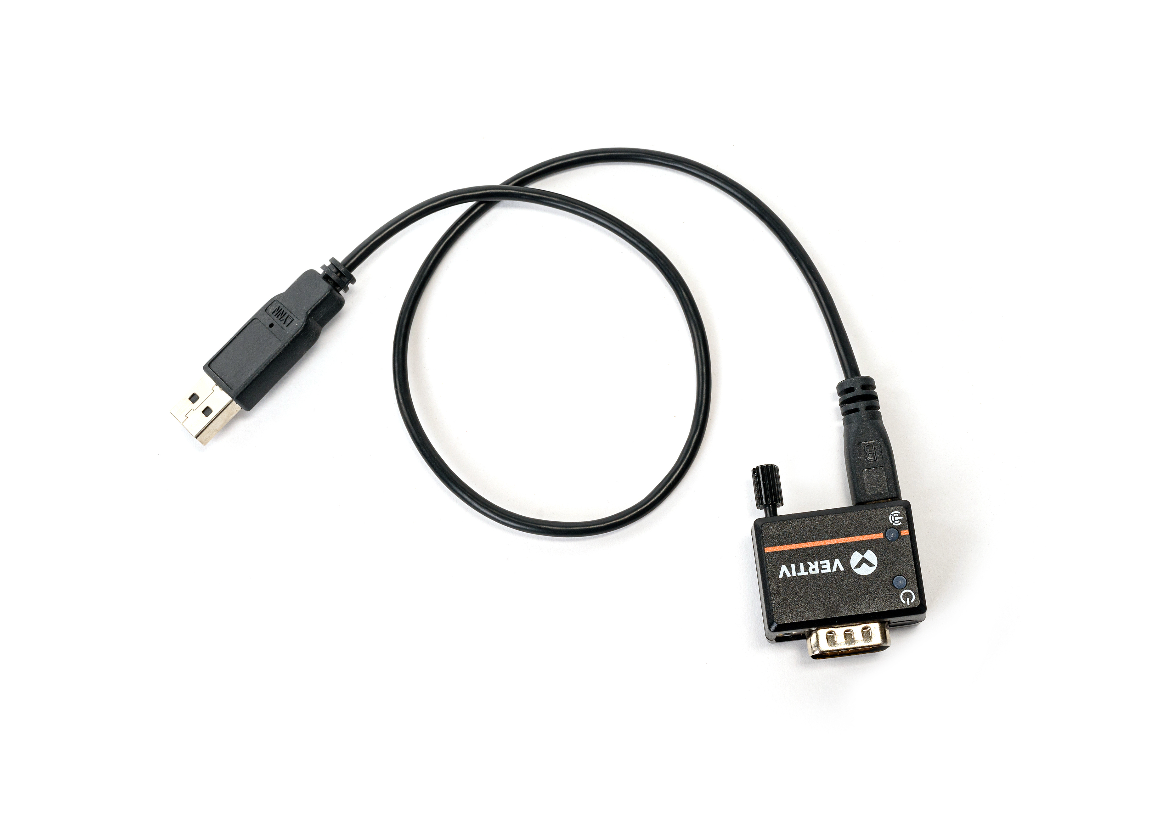 Cavo nero con connettori USB e DB9, logo Vertiv, su sfondo bianco.