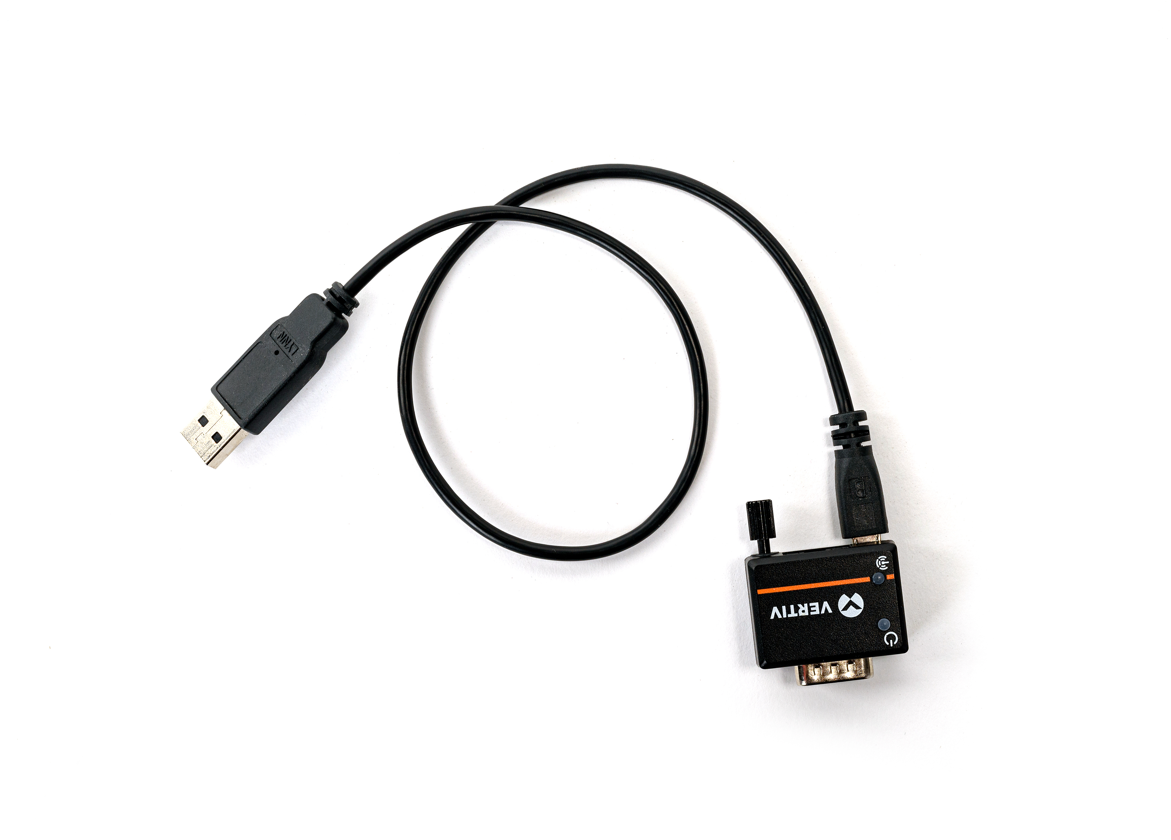 Cavo nero con connettori USB e DB9, logo Vertiv, su sfondo bianco.