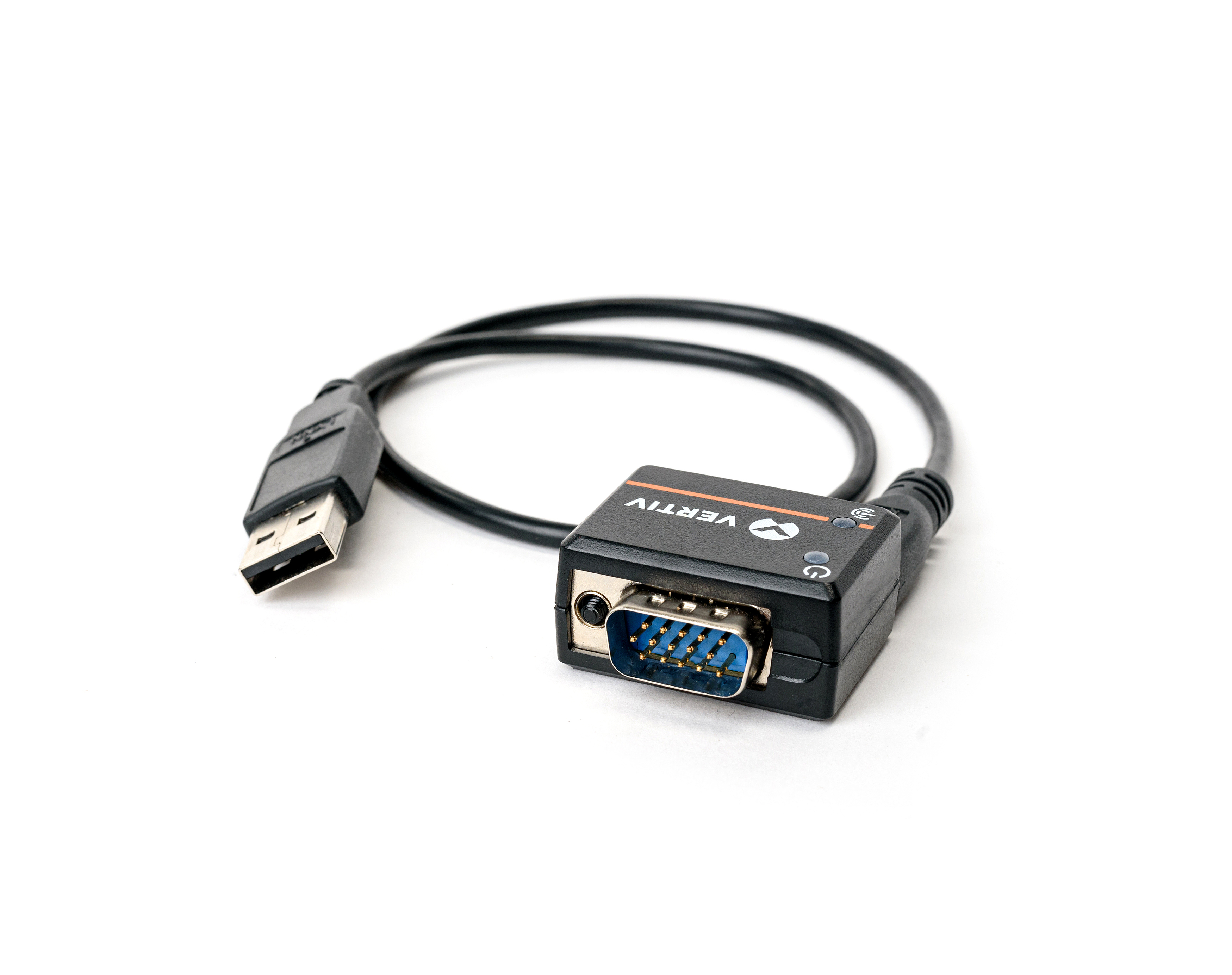 Cavo adattatore da USB a VGA. Cavo nero, adattatore nero con logo Vertiv.