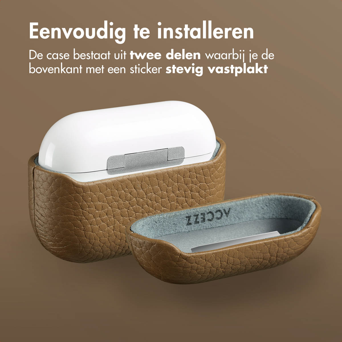 Bruine leren hoes met witte AirPods en een ander deel. Tekst: Eenvoudig te installeren.