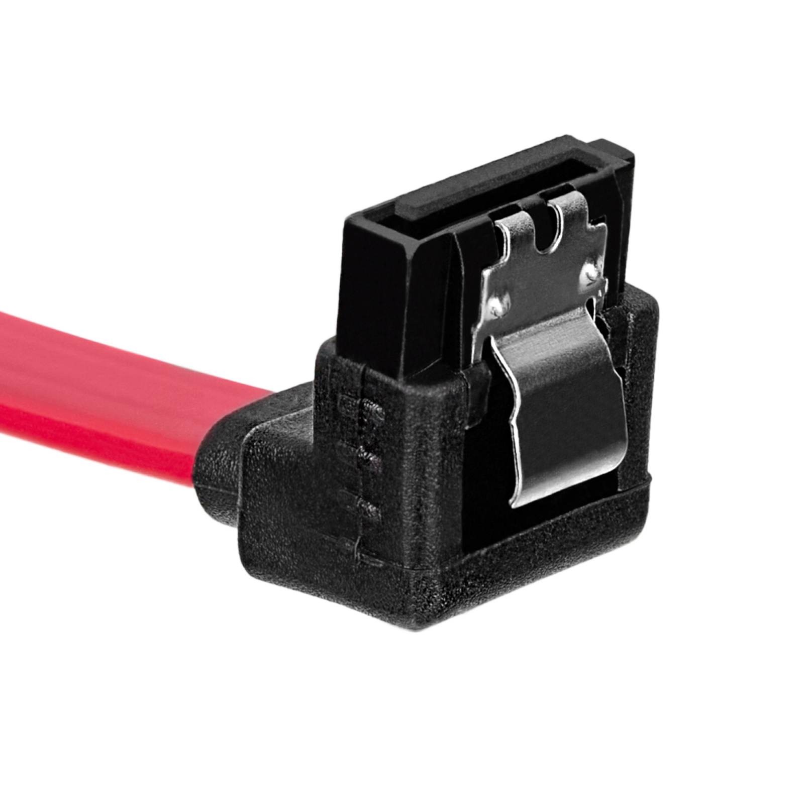 Connettore SATA nero e rosso. Sfondo bianco.