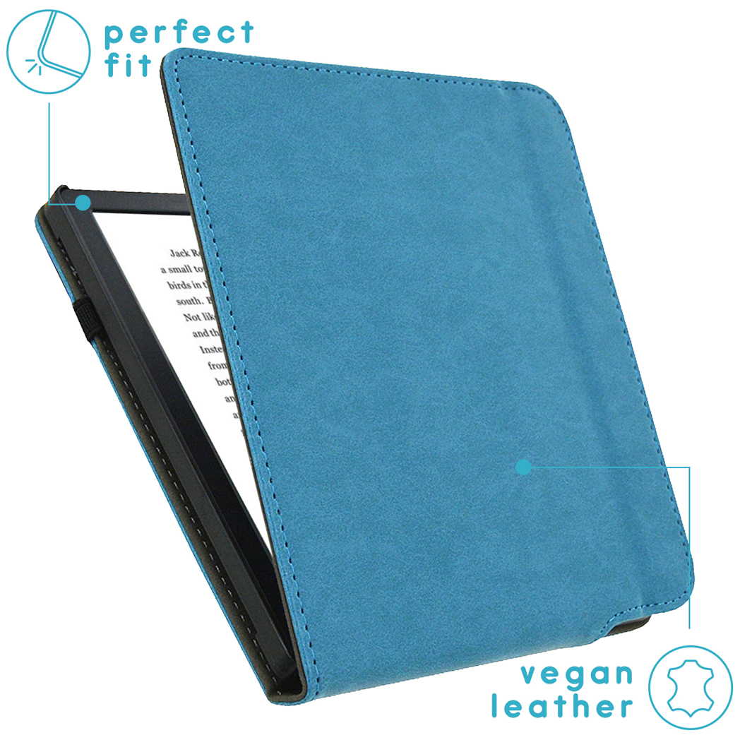 Blauwe vegan leren e-reader hoes, open, met een e-reader erin. De hoes is licht gekanteld.