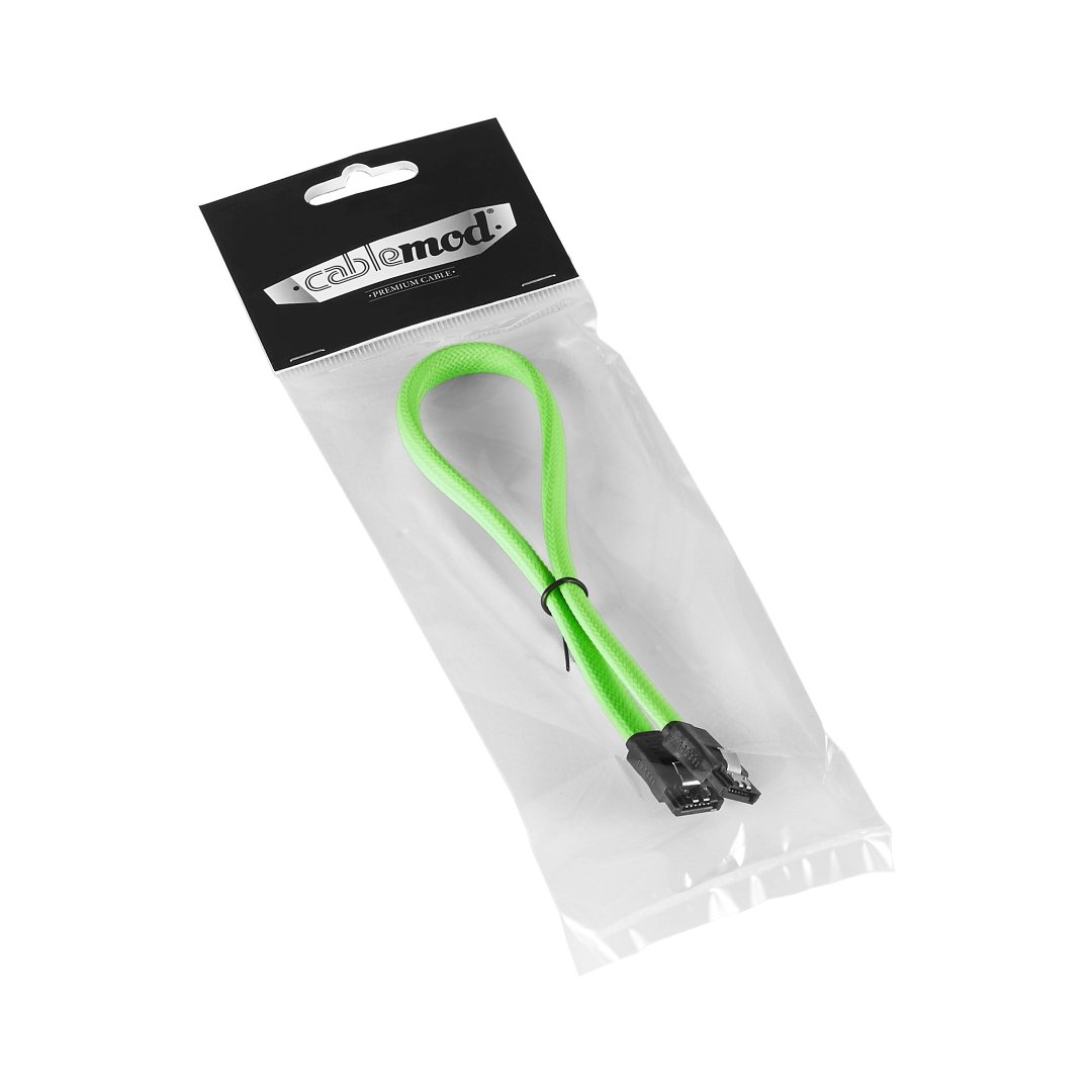 Cavo verde in un sacchetto di plastica trasparente, con il logo Cablemod.