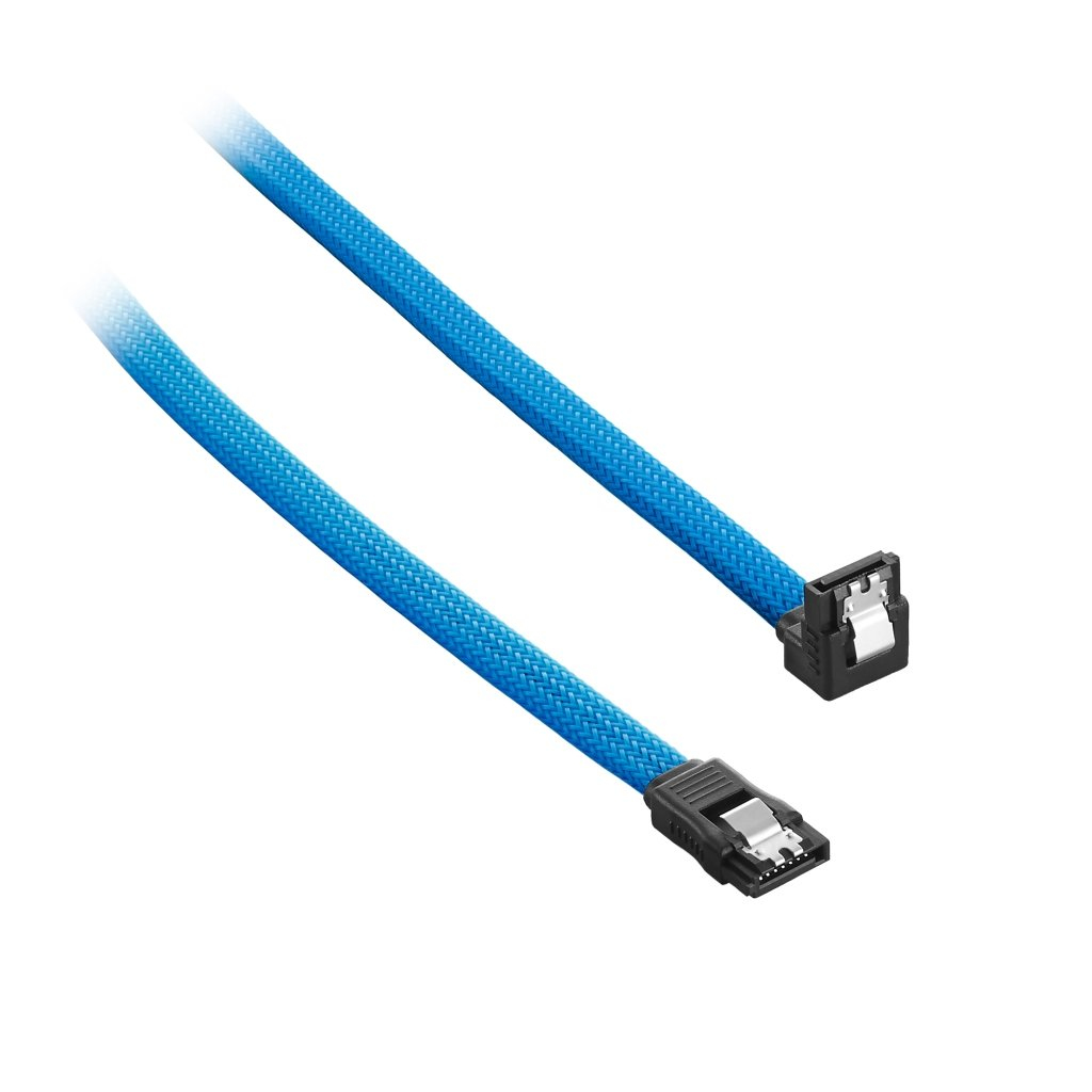 Cavo SATA blu con connettori neri. Sfondo bianco.