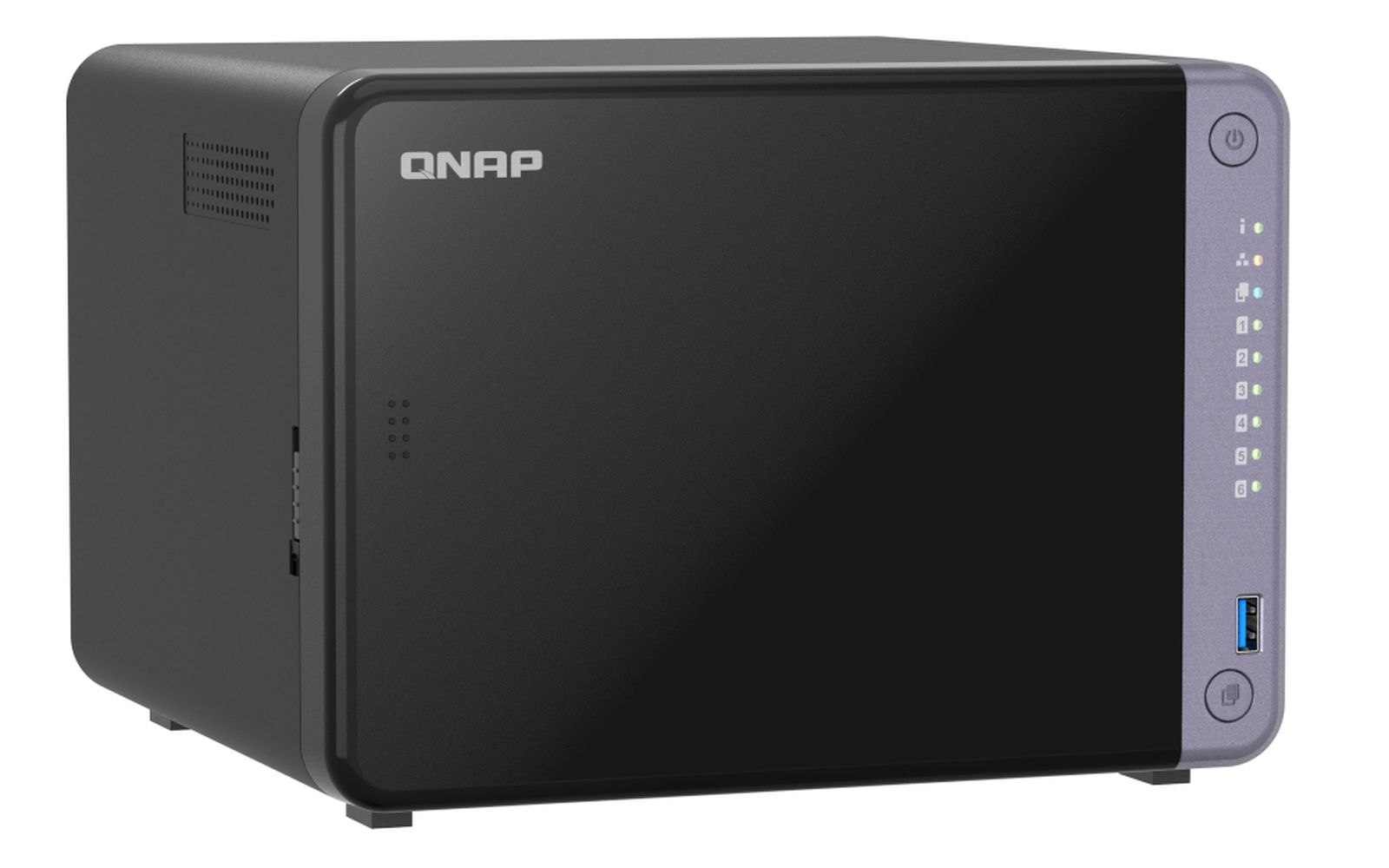 Dispositivo NAS QNAP, nero, vista angolata. Frontale nero, lato grigio con luci, porta USB.