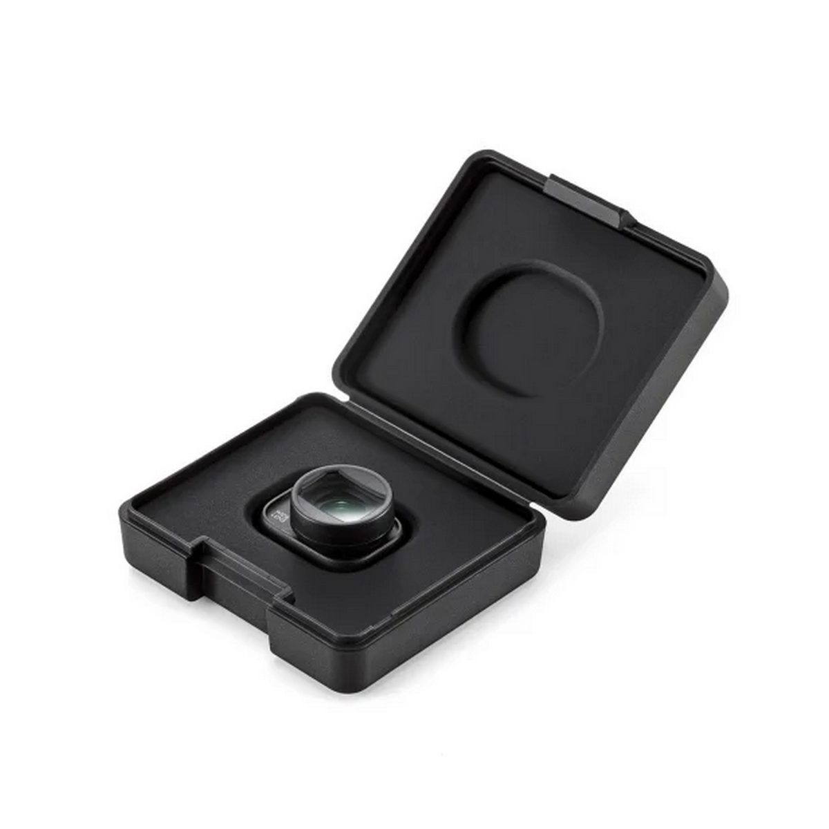 Schwarzes DJI-Objektivetui, geöffnet mit einem Objektiv, auf weißem Hintergrund.
