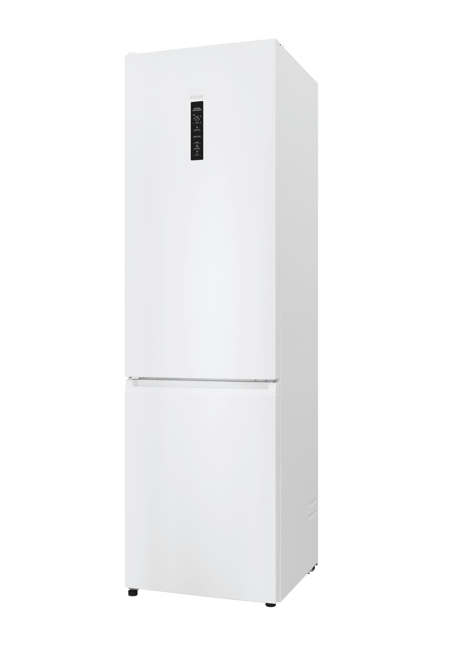 Refrigerador blanco de dos puertas. Puerta superior con pantalla digital, inferior es un congelador. Asas negras, cuerpo blanco.