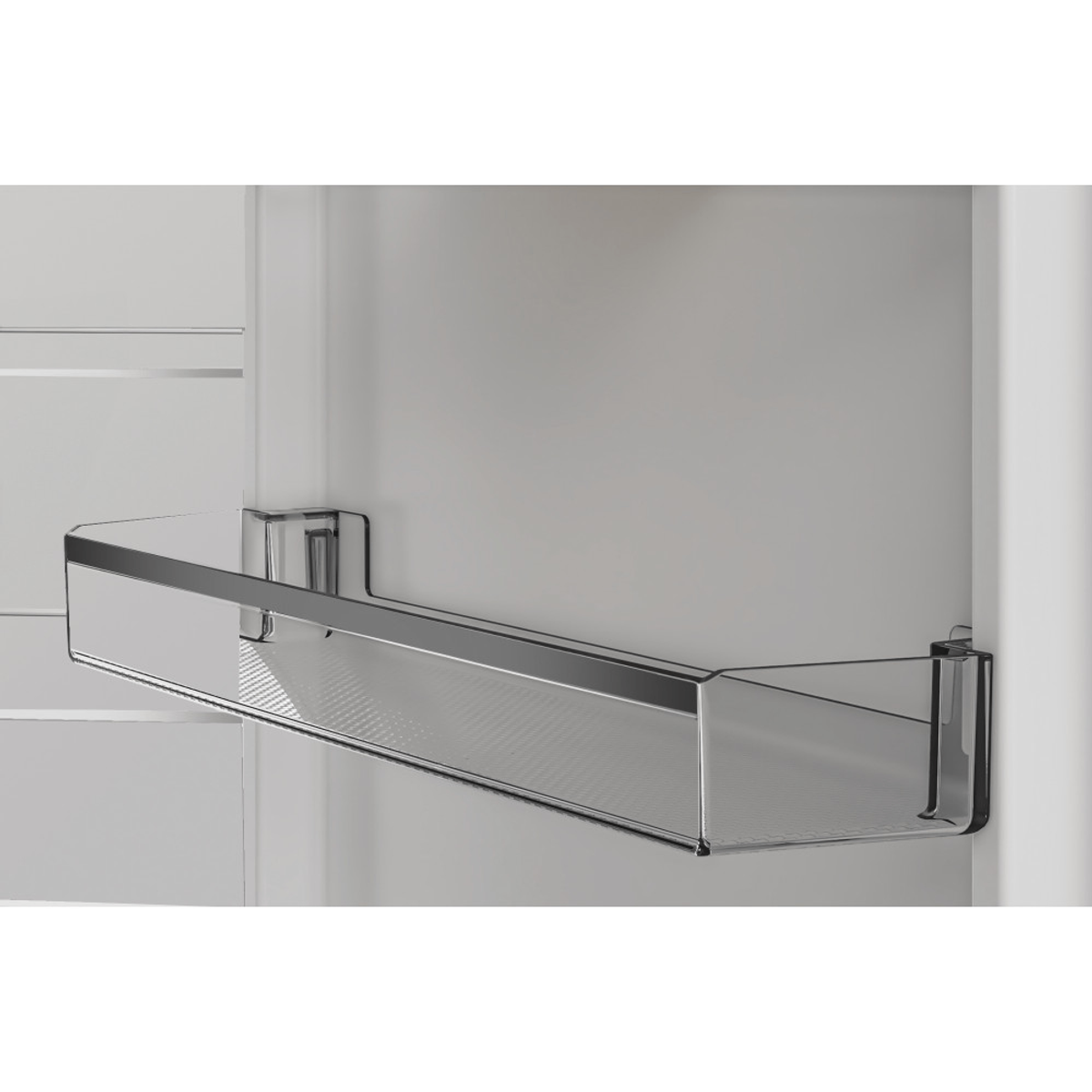 Przezroczysta plastikowa półka wewnątrz białej lodówki, zamontowana na drzwiach.