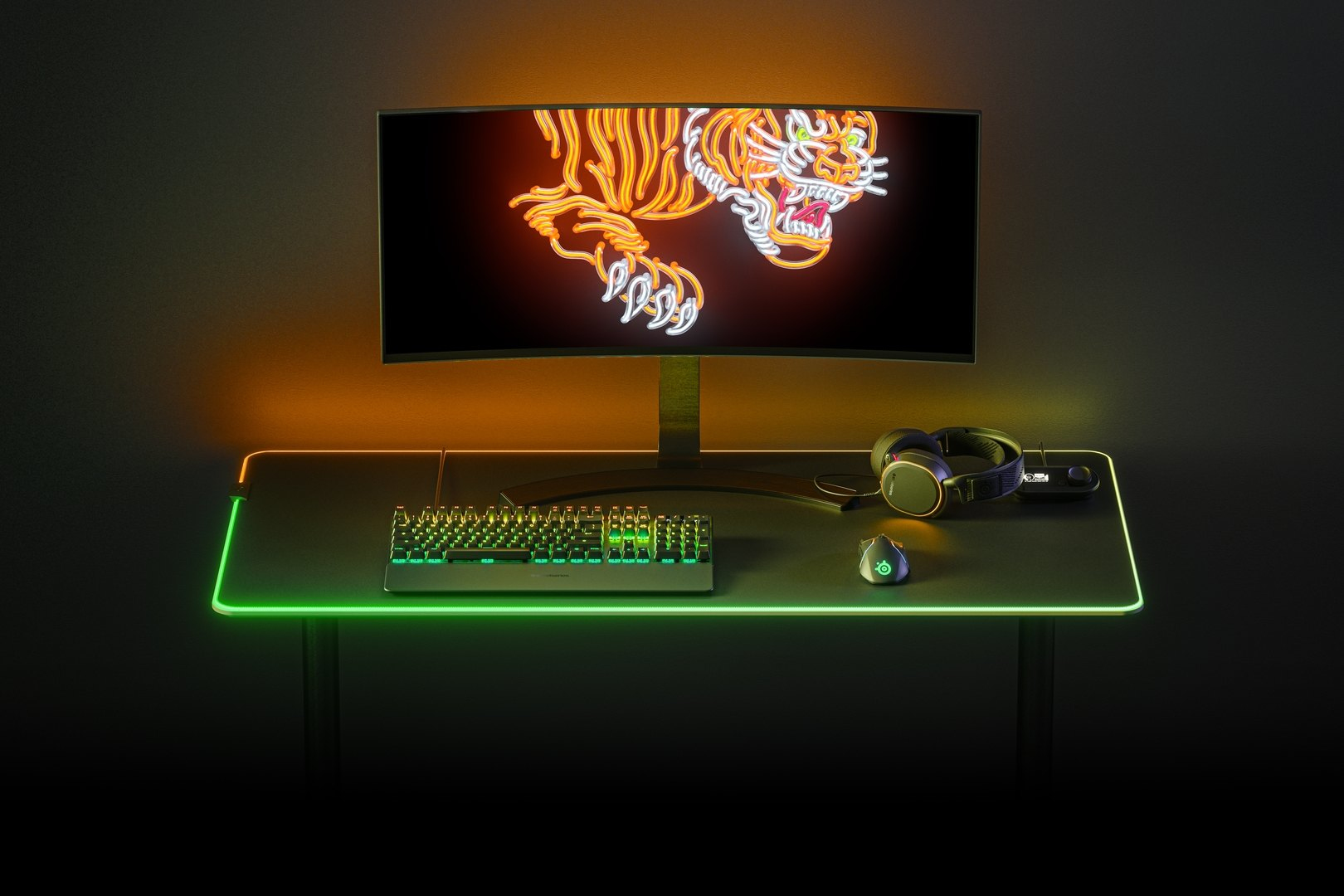 Gaming setup: gebogen monitor, toetsenbord, muis, headset. Neon tijger op scherm.