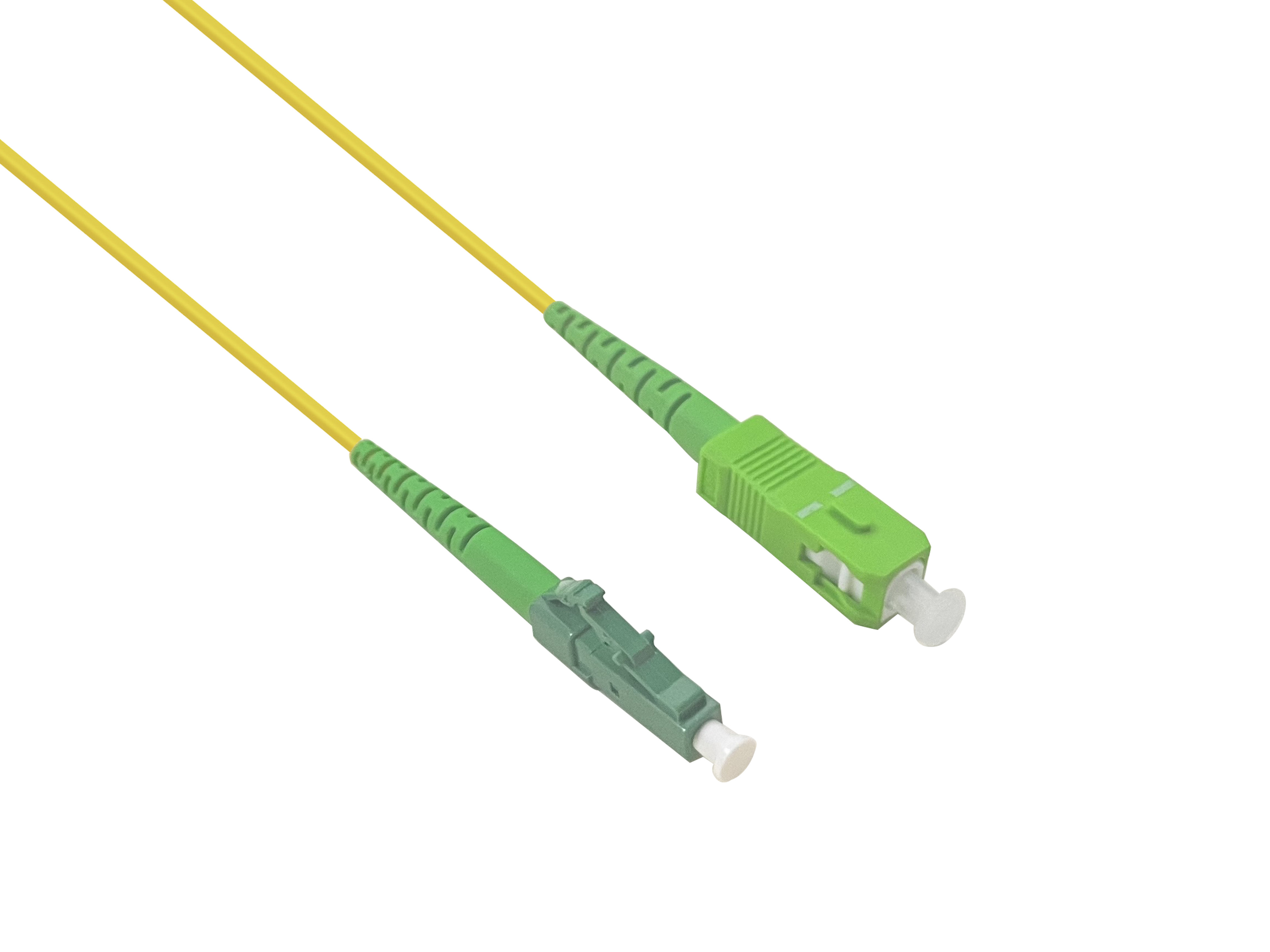 Due cavi in fibra ottica, connettori verdi, cavi gialli.