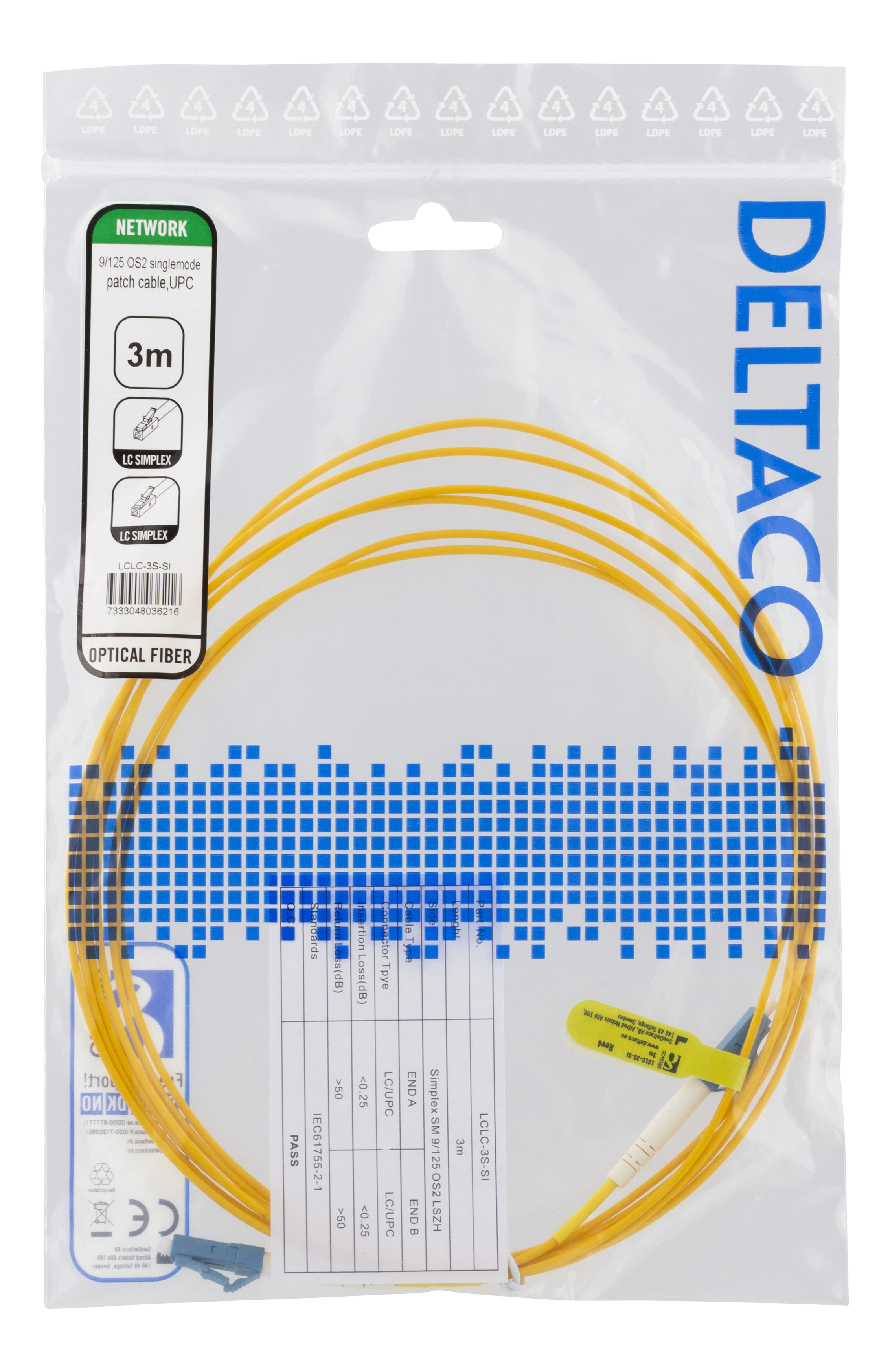 Un cavo in fibra ottica giallo in un sacchetto di plastica con sfondo bianco.