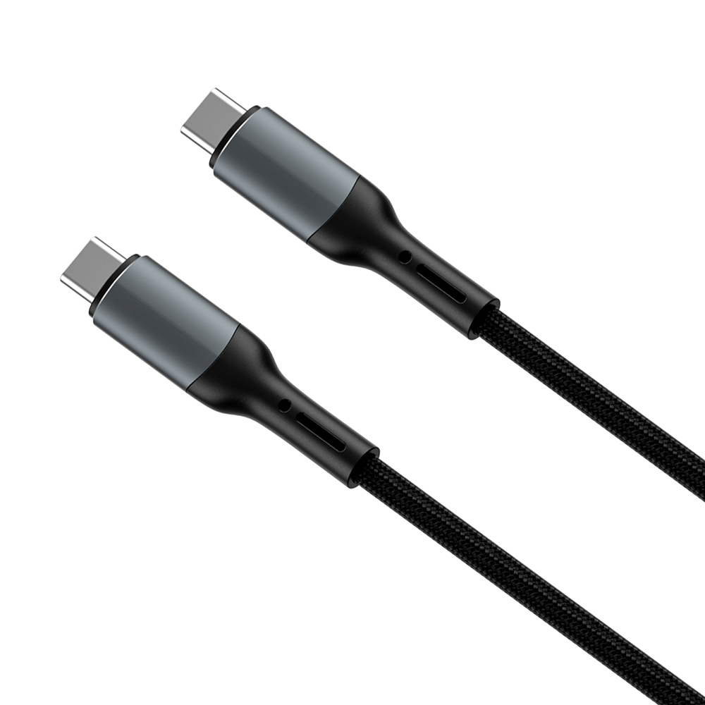 Due cavi USB-C neri con estremità grigie. I cavi sono intrecciati.