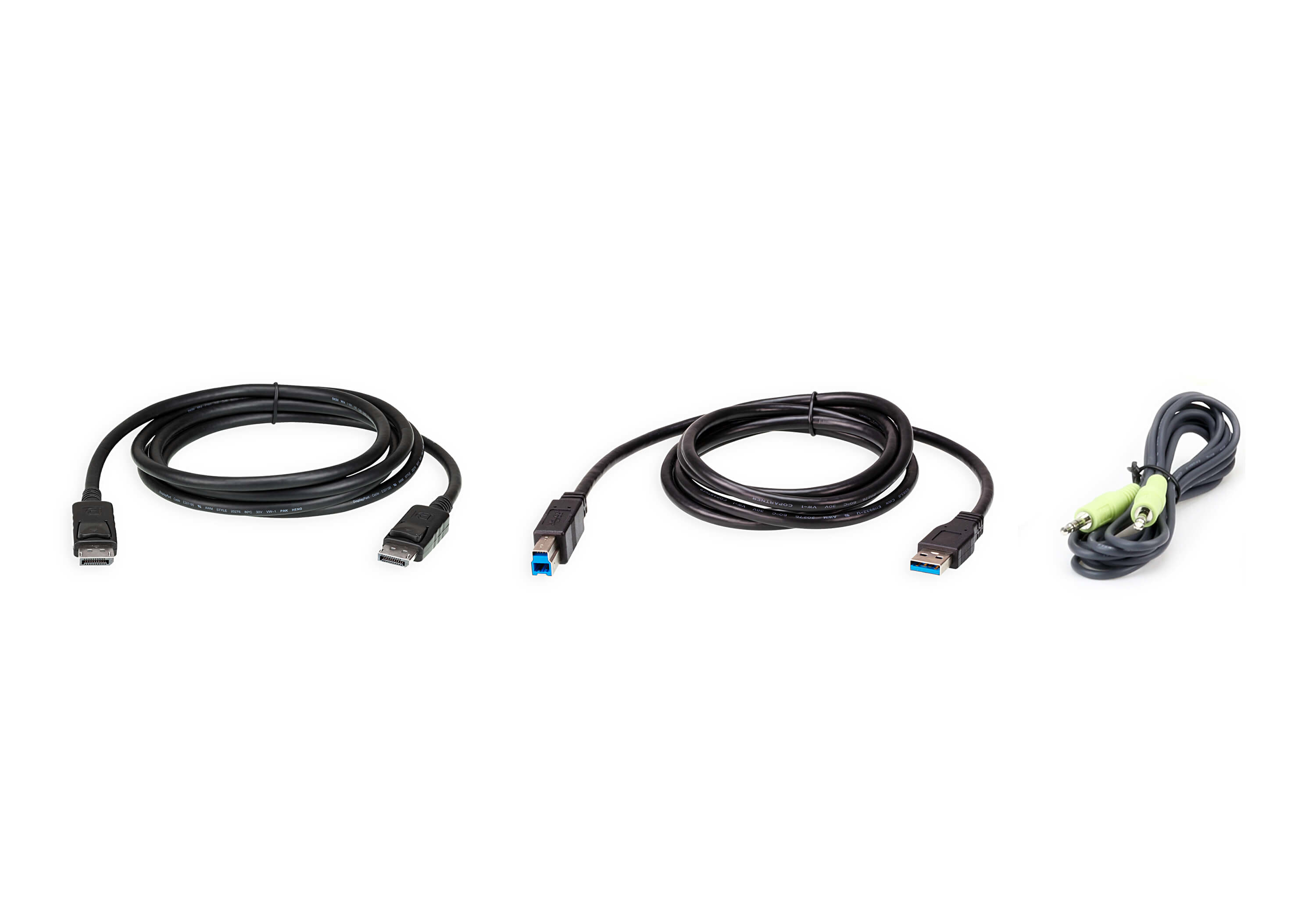 Tre cavi su sfondo bianco: due USB e uno con connettori verdi.