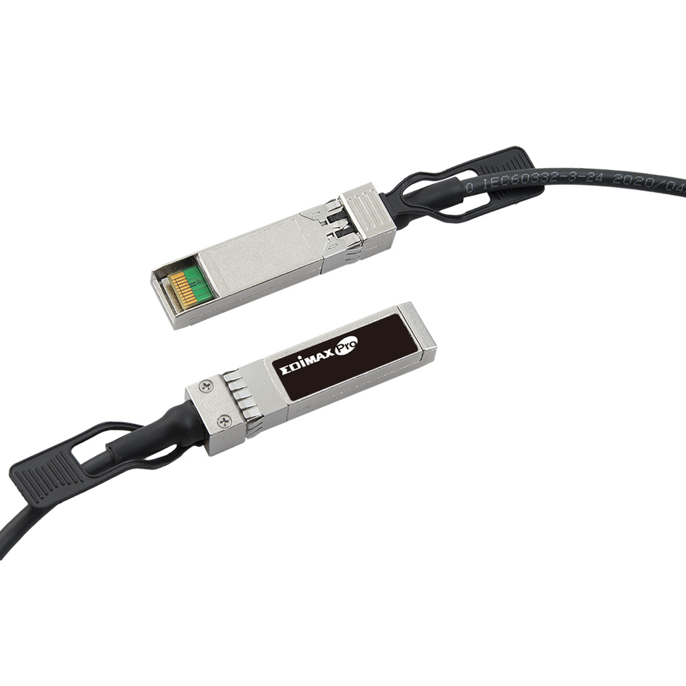 Due ricetrasmettitori SFP in metallo con cavi neri. Marchio Edimax Pro visibile.