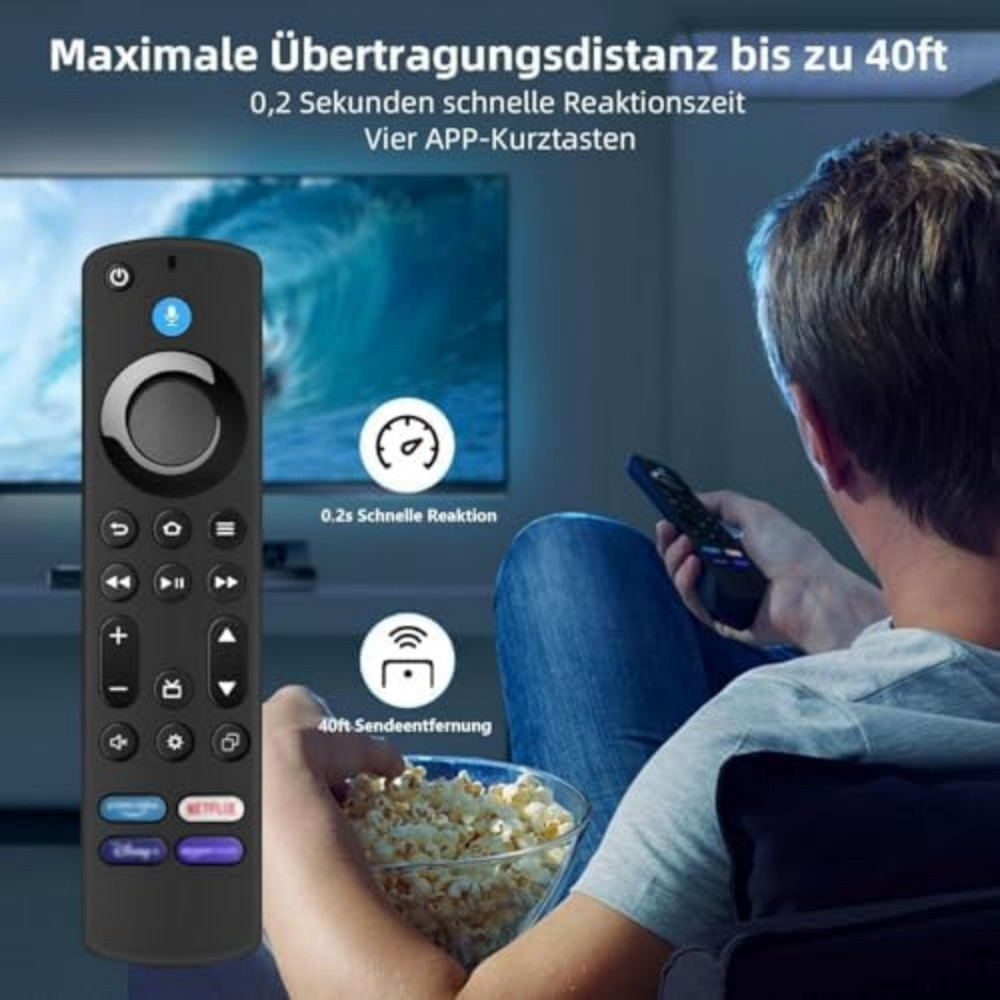 Eine Person benutzt eine Fernbedienung. Text auf dem Bildschirm. Eine Schüssel Popcorn.