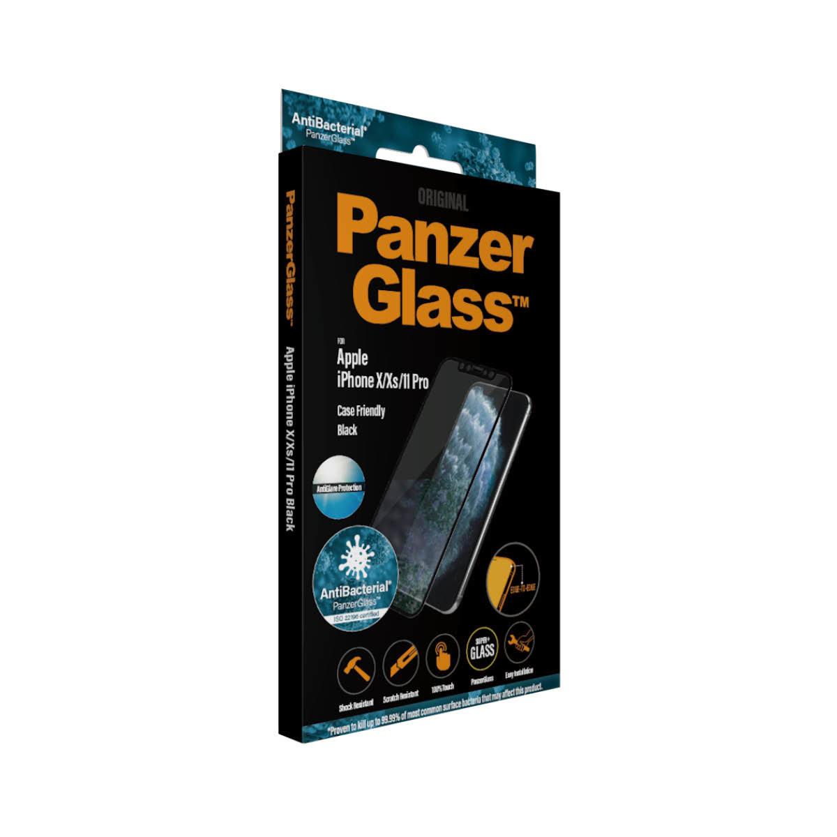 Scatola PanzerGlass, vista angolata. Scatola nera con dettagli del prodotto e iPhone X/Xs/11 Pro con protezione.