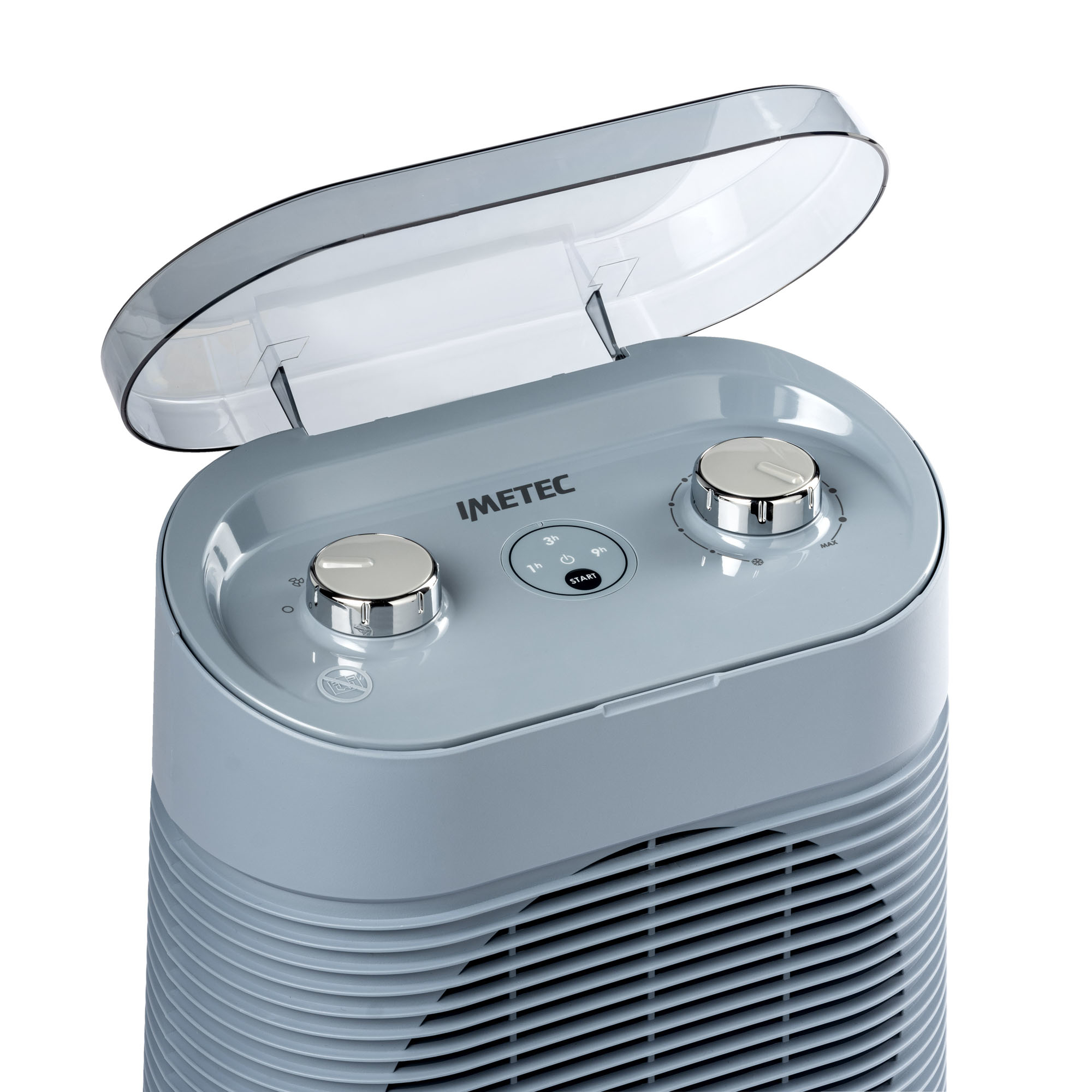 Jasnoniebieski wentylator z dwoma srebrnymi pokrętłami na górze. Góra ma lekko otwartą pokrywę.