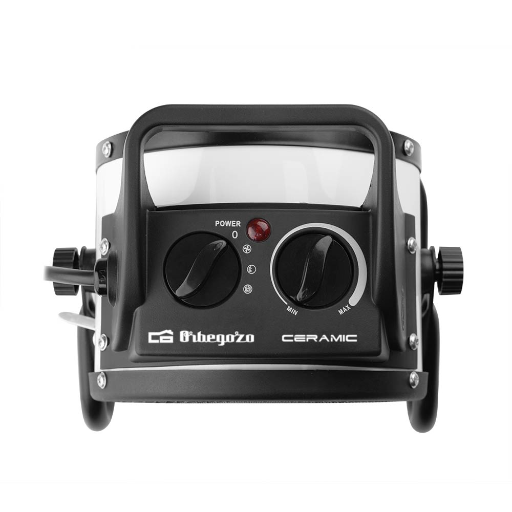 Widok z przodu białego i czarnego grzejnika ceramicznego z pokrętłami i uchwytem.